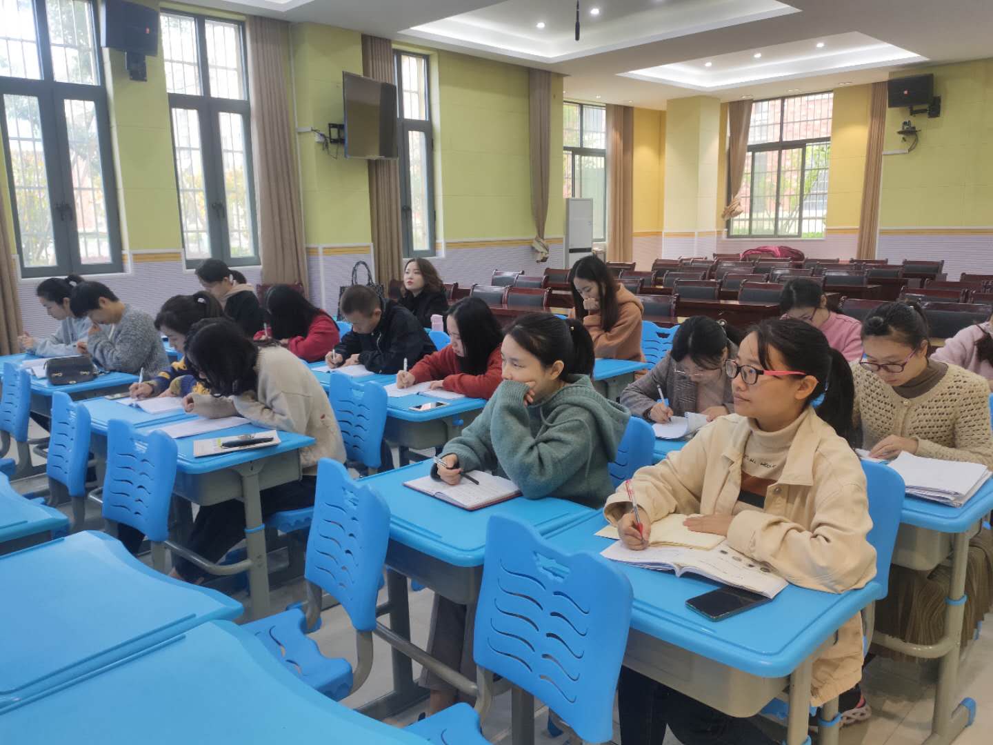 f6c4f33133b703417dd9ad31e8ac6ea.jpg f6c4f33133b703417dd9ad31e8ac6ea.jpg